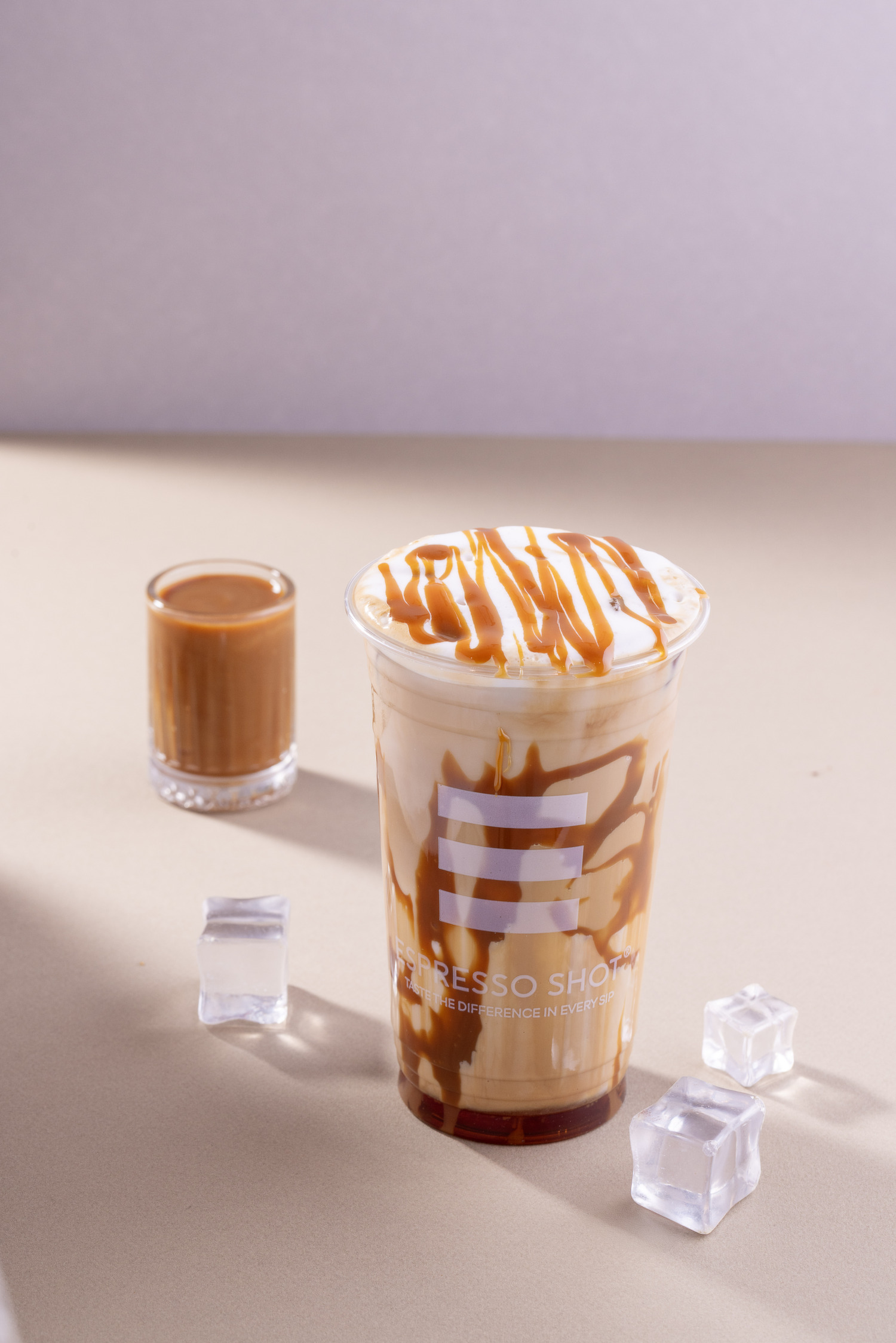 ايس مكياتو كراميل